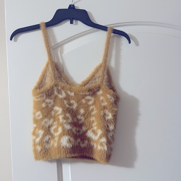 Forever 21 top Free WHEN BUNDLED WITH A PURCHASE ITEM- animal print tank top - Picture 2 of 2